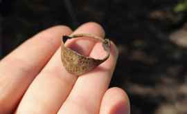 Sub Pskov a fost găsit inelul epocii Vikingilor