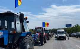 Fermierii au fost blocați la intrarea în Chișinău