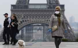 Во Франции допускают вторую волну коронавируса в ноябре