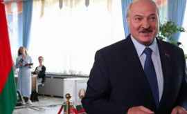 Lukașenko și alți 29 de oficiali belaruși declarați persona nongrata pe teritoriul a trei state