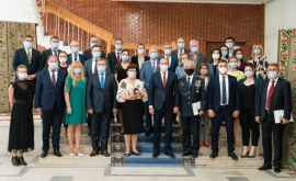 La MAEIE a fost inaugurată o expoziție de covoare autentice moldovenești