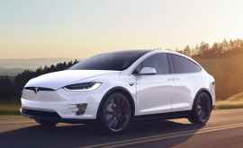 Не спи за рулем В Канаде водителя машины Tesla обвинили за излишнее доверие автопилоту