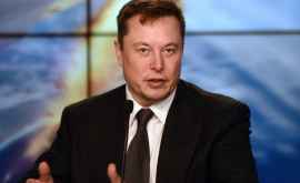 Musk a tăiat 50 de miliarde de dolari din valoarea Tesla 