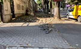 Amenajarea trotuarelor de pe străzile Bodoni și Puşkin ar mai putea dura