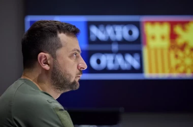 Зеленский потребовал от НАТО гарантий безопасности для Украины
