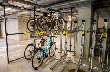 В Амстердаме открылась огромная парковка для велосипедов