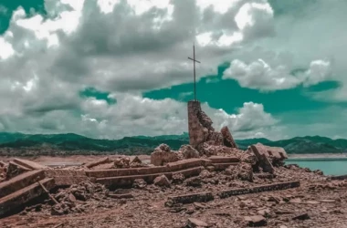 На Филиппинах 300-летий затопленный город вновь показался из-под воды