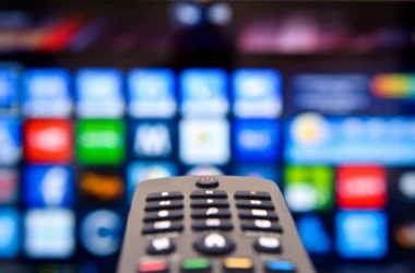 Нескольким телеканалам и радиостанциям грозит потеря лицензий