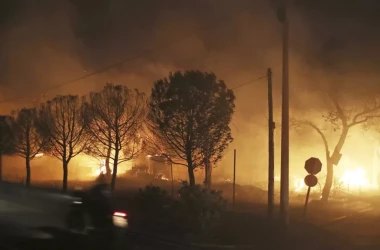 Процесс по делу о пожаре в греческом Мати шестилетней давности возобновят