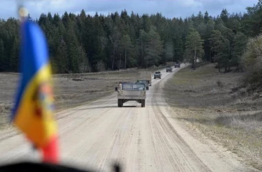 Ministerul Apărării informează: unități de tehnică militară se vor deplasa pe drumurile naționale
