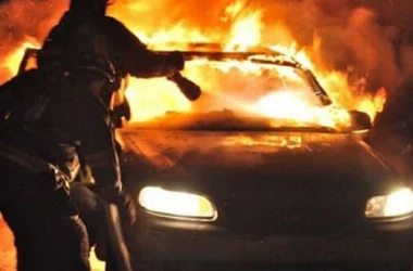 В столице дотла сгорел автомобиль