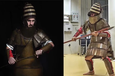 O armură miceniană veche a fost testată de soldați din armata greacă
