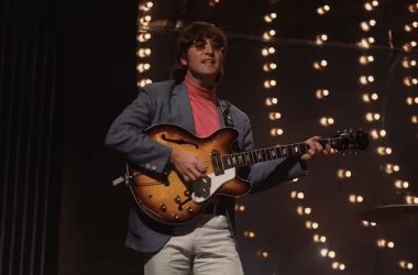 A fost găsită chitara lui John Lennon, considerată pierdută de mai bine de jumătate de secol 