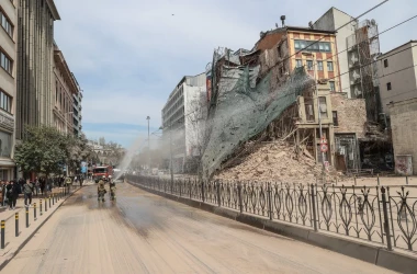 O clădire s-a prăbușit în Turcia