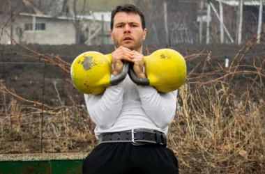 Николай Франгу успешно выступил на чемпионате мира по гиревому спорту