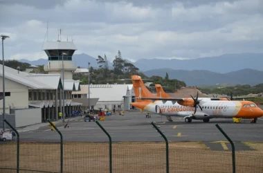 Noua Caledonie: Aeroportul își reia activitatea și se reduce starea de asediu