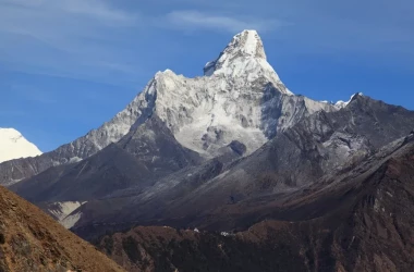 Lipsa ninsorilor de pe Himalaya pune în pericol viața a milioane de persoane