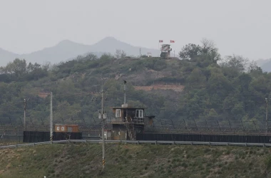 Focuri de armă la granița dintre Coreea de Nord și Coreea de Sud 