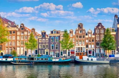 Решение властей Амстердама: Что они намерены запретить в центре города