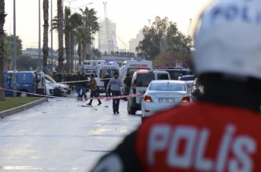В турецком городе Измир прогремел взрыв