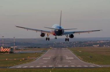 O companie aeriană low-cost va lansa trei noi destinații din Chișinău