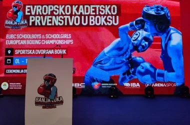 Trei boxeri moldoveni au acces în finala Campionatului European