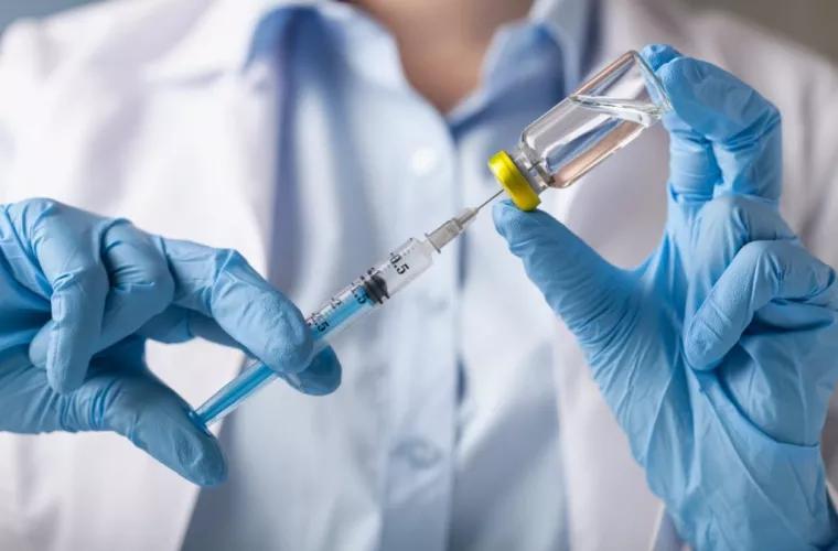 В России проведут массовую вакцинацию от COVID-19