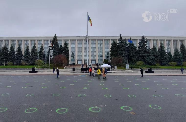 Какая сейчас атмосфера на площади Великого национального собрания?