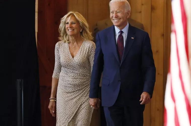 Joe Biden și soția acestuia se vor vaccina împotriva COVID-19