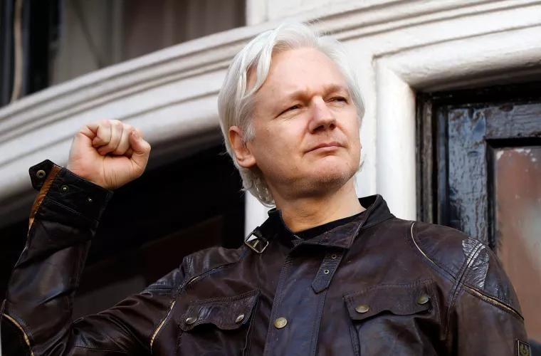 Mexicul se oferă să îi acorde azil politic lui Julian Assange