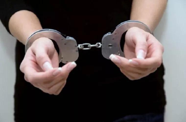 МВД запретило надевать наручники на женщин, детей и фигурантов экономических дел