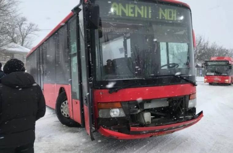 Momente de coșmar pentru pasagerii unui autobuz de pe cursa Chişinău-Anenii