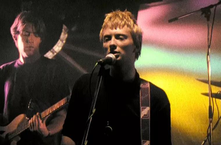 O casetă demo înregistrată de trupa Radiohead, vîndută la licitaţie cu 6.000 de lire sterline