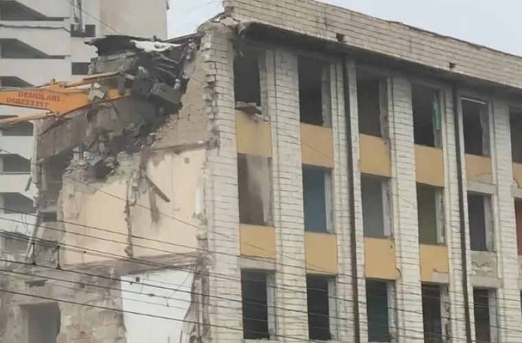 Еще одно здание в столице снесено
