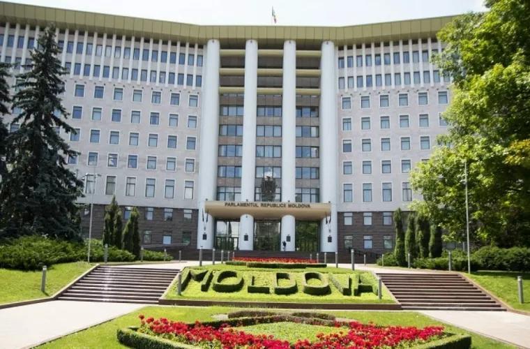 Cînd ar putea avea loc alegeri parlamentare anticipate în Moldova? Opinie
