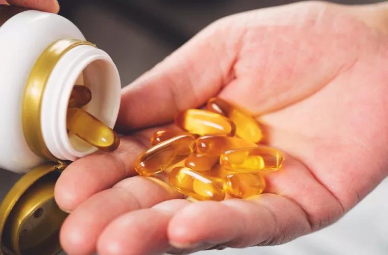 Omega-3 şi vitamina D pot reduce riscul de a contracta COVID-19