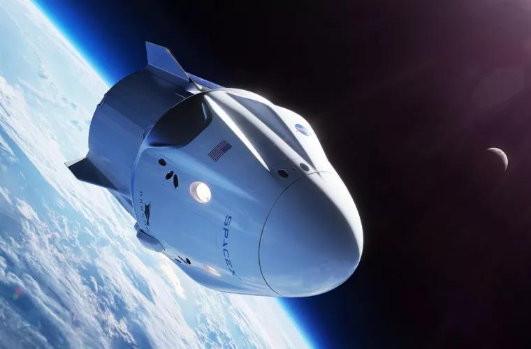 Пилотируемый корабль SpaceX стартовал к МКС