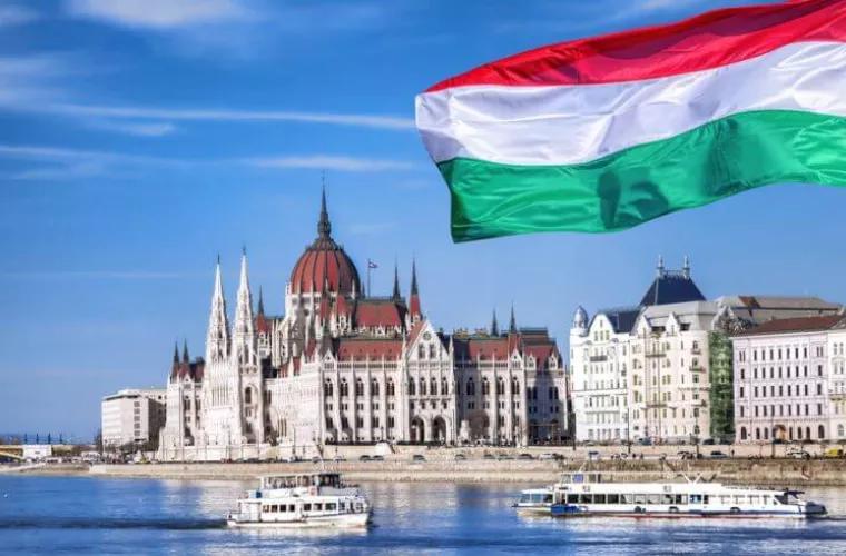 Ungaria relaxează de sîmbătă o serie de restricţii, după trecerea pragului de 4 milioane de doze de vaccin adminstrate