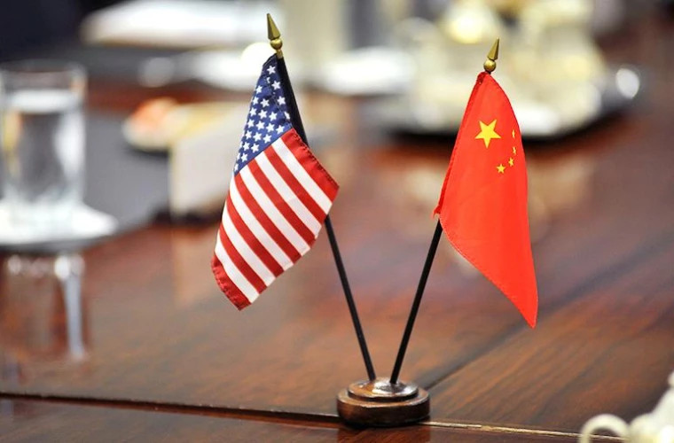 China cere SUA să înceteze "demonizarea" sa, în cursul unei vizite a unui înalt oficial american