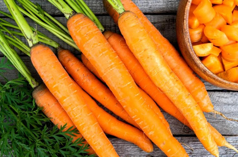 De ce nu este sănătos să mănînci roșiile și morcovii în stare crudă
