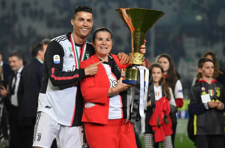 Răspunsul emoționant al lui Cristiano Ronaldo la întrebarea despre mama sa 