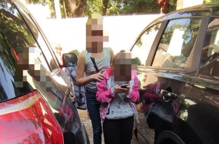 Две девочки потерялись возле Центрального рынка в Кишиневе