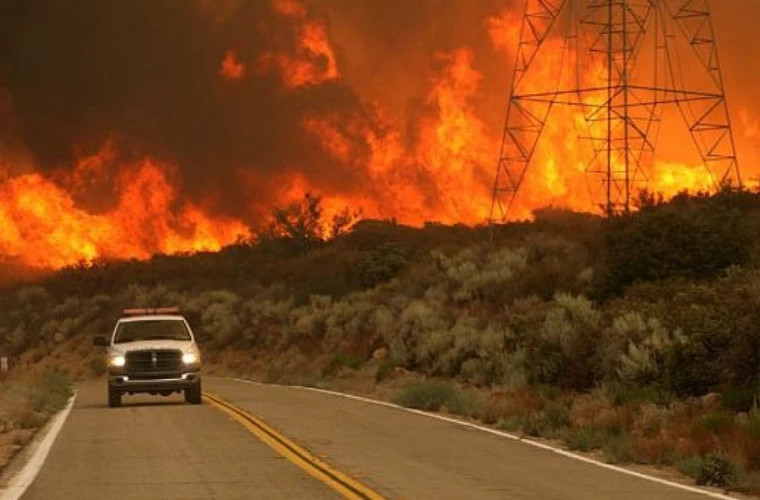 O autostradă din Rusia blocată din cauza incendiilor forestiere