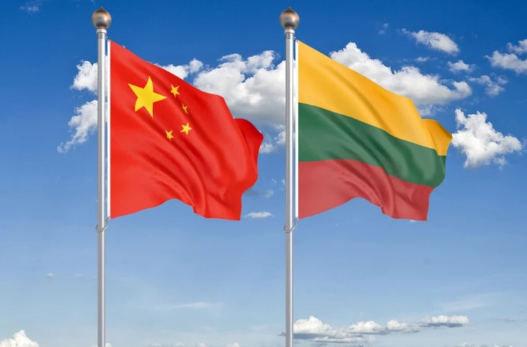 Литва отозвала посла из Китая