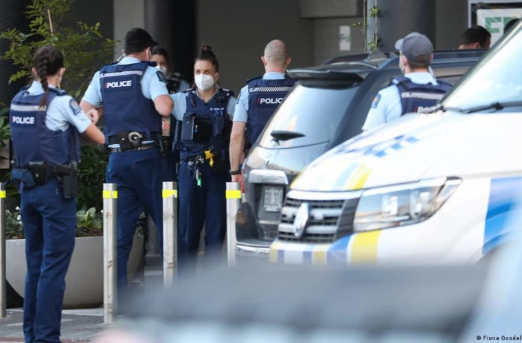 В Новой Зеландии сторонник ИГ напал на людей в супермаркете