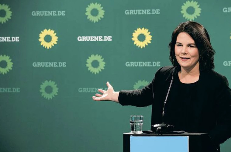 Germania: Candidata Verzilor în alegeri vrea retragerea bombelor nucleare americane