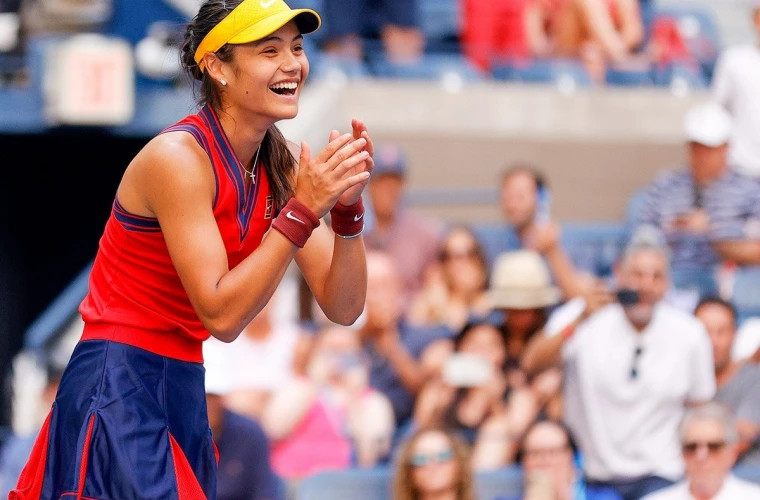 Emma Răducanu a scris istorie la US Open, învingînd o campioană olimpică
