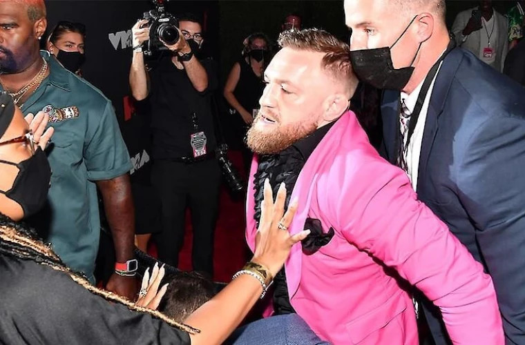  Conor McGregor, incident la MTV Video Music Award 