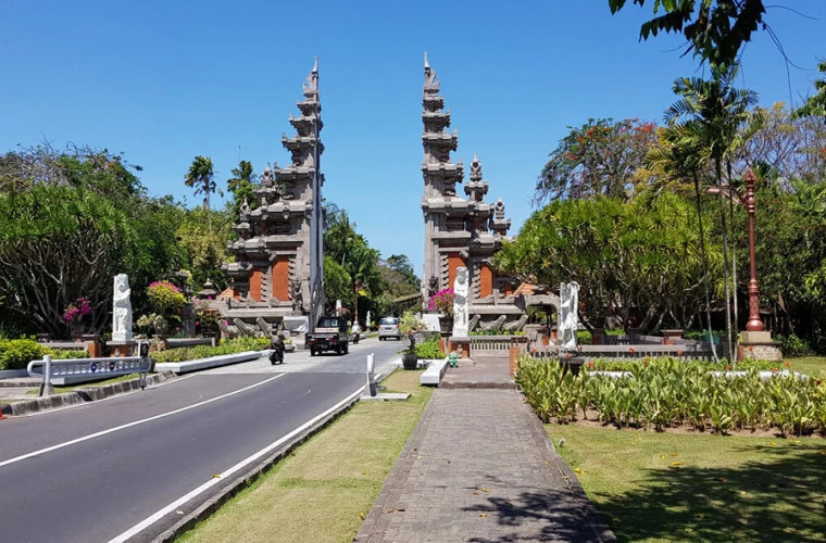 Insulele Bali și Riau s-au redeschis pentru turiștii din 19 țări