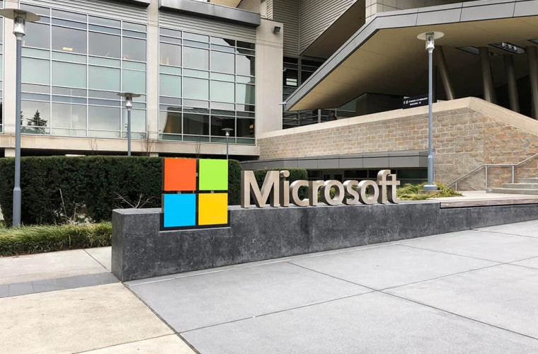 Microsoft își dezvoltă propriul procesor